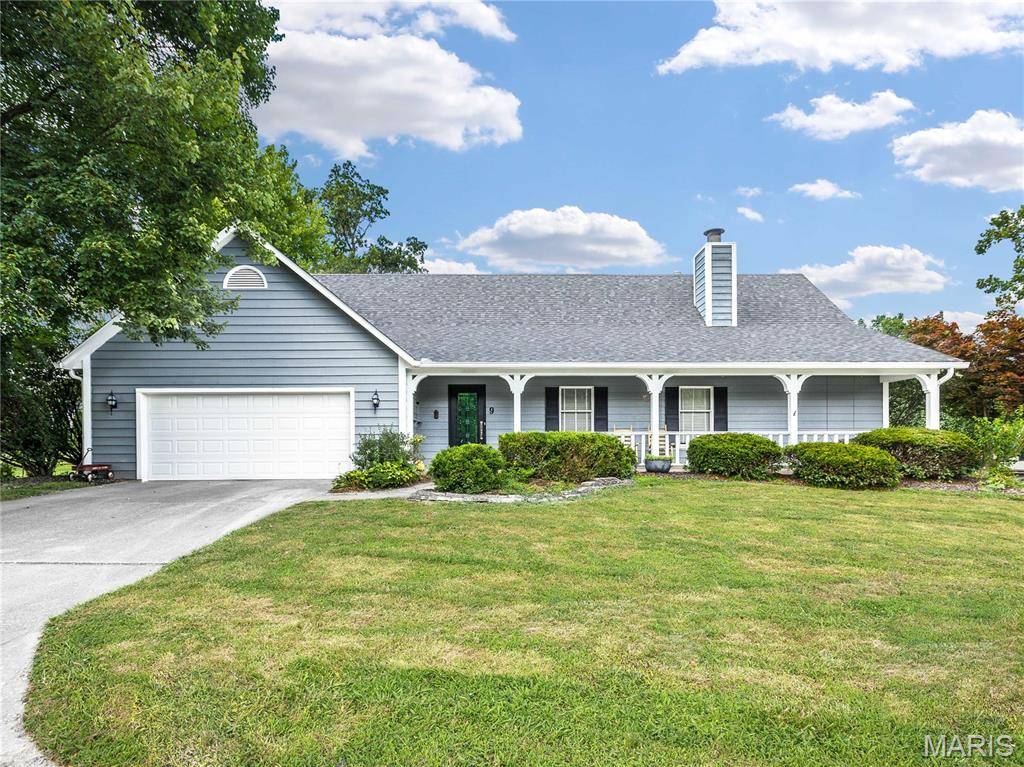 9 White Birch LN, Collinsville, IL 62234