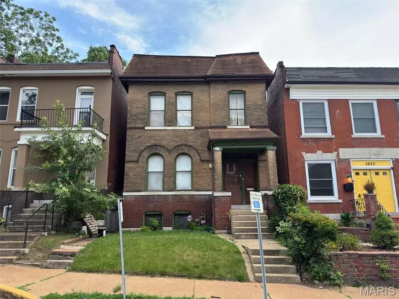 3818 Blaine, St Louis, MO 63110