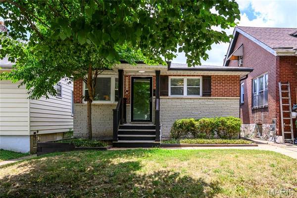 4504 Eichelberger ST, St Louis, MO 63116
