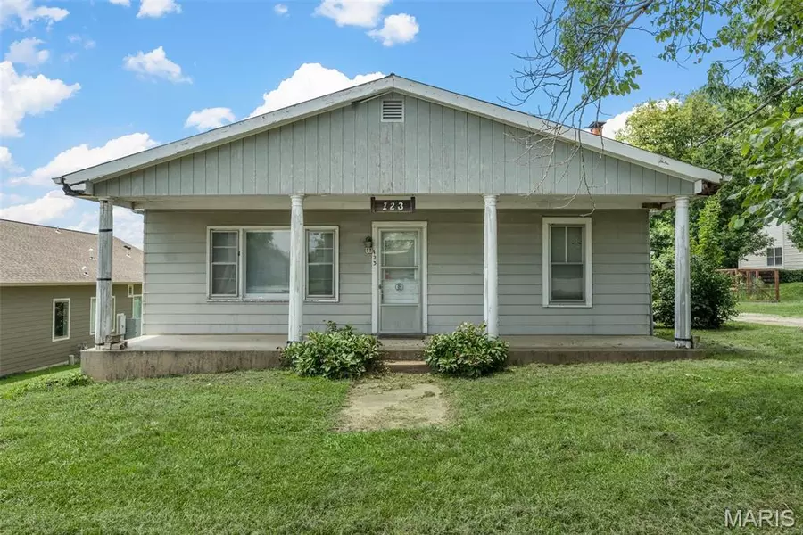 123 N Virginia AVE, Eureka, MO 63025