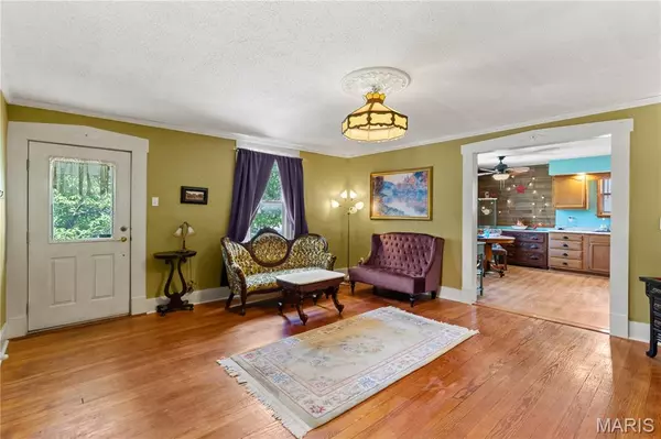 Alton, IL 62002,549 E 9th ST