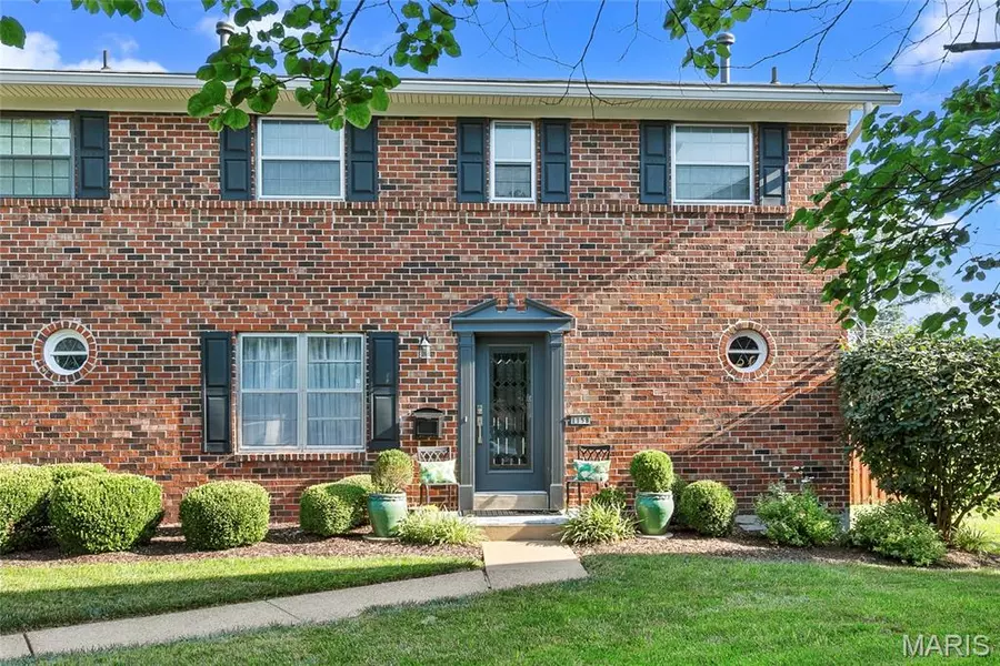 1158 Cantina DR, Chesterfield, MO 63141