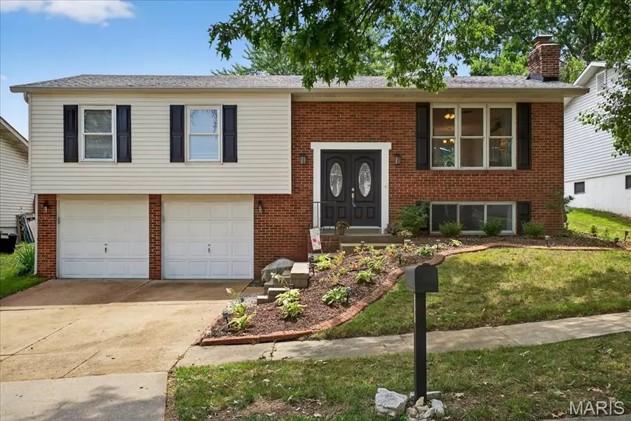 10708 Lisa Marie CT, St Louis, MO 63123