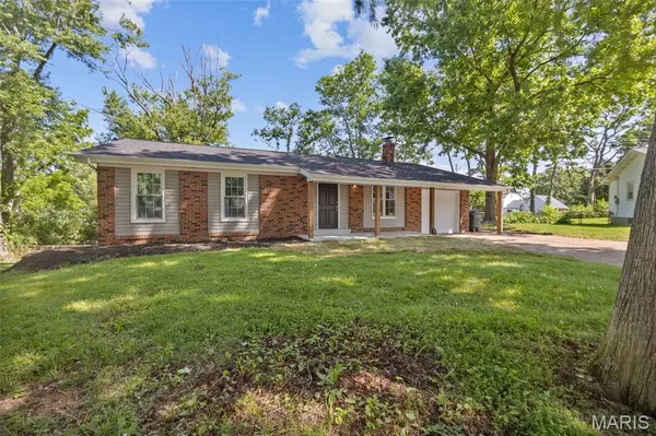 Oakville, MO 63129,6801 Burkemo CT