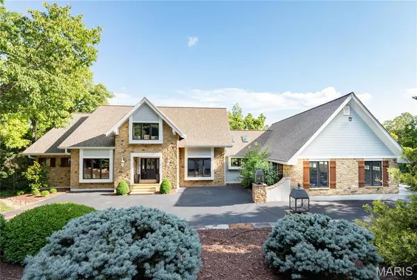 2209 Ridgley Woods DR, Chesterfield, MO 63005