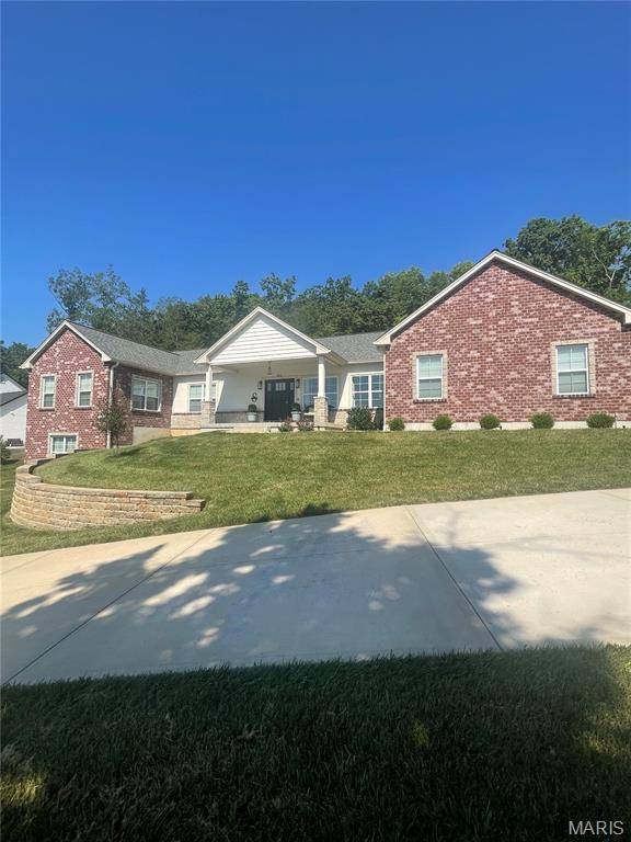 1011 Frisco Hollows RD, Imperial, MO 63052