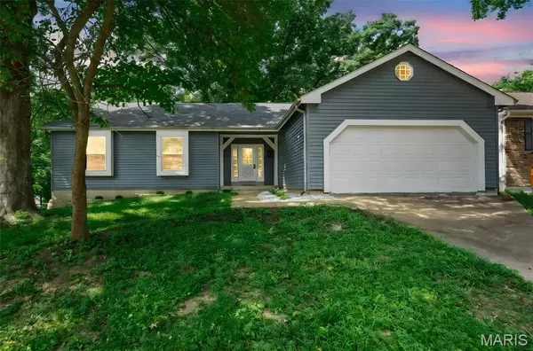 Unincorporated, MO 63129,3620 Cinnamon Tree LN