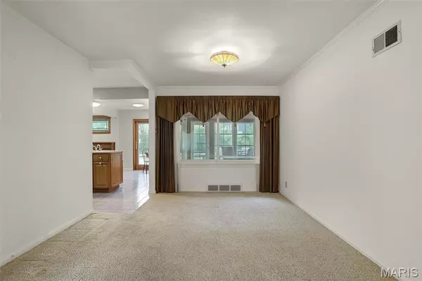 St Louis, MO 63119,411 Forest Green DR