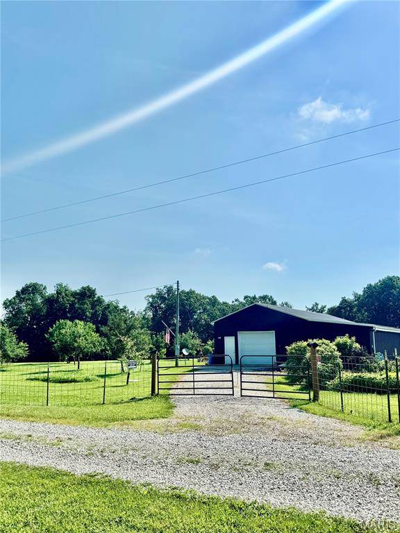 6554 County Road 249, Palmyra, MO 63461