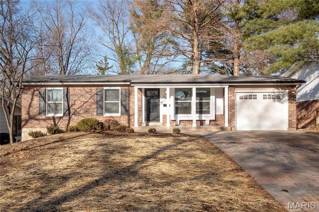 9907 Gilbrook AVE, St Louis, MO 63119