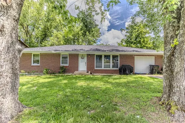 304 Warren ST, Richland, MO 65556