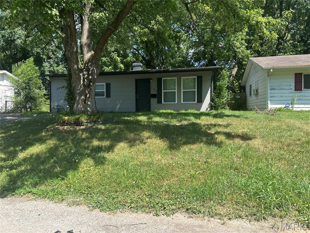 120 Saint Robert DR, Cahokia, IL 62206