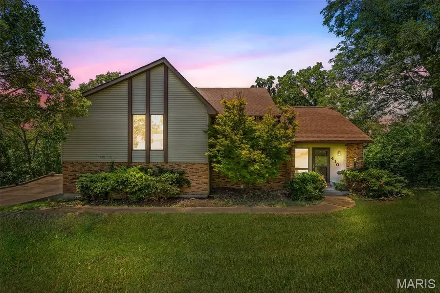 410 W Lueking DR, De Soto, MO 63020
