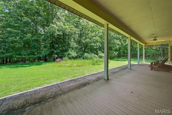 Augusta, MO 63332,1074 Boone Woods TRL