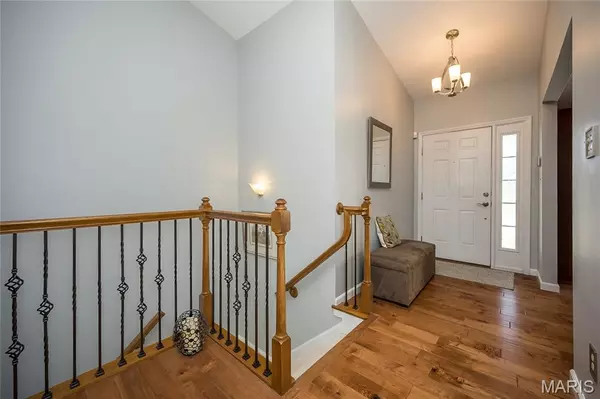 Chesterfield, MO 63017,14701 Ladue Bluffs Crossing DR