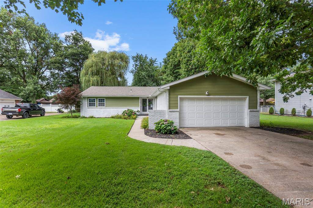 111 Linda DR, Sikeston, MO 63801