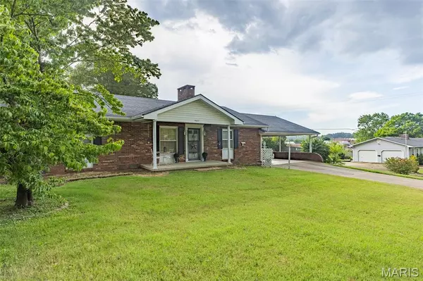 402 N Lafayette ST, Doniphan, MO 63935