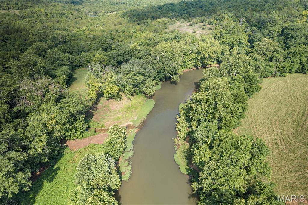6 Cedar Hollow RD, Fletcher, MO 63030