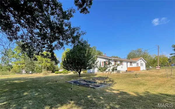 Winfield, MO 63389,76 Lloyd LN