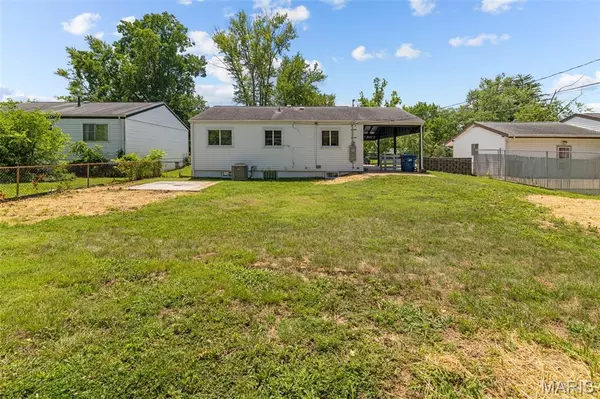 Maryland Heights, MO 63043,11057 Galaxy DR