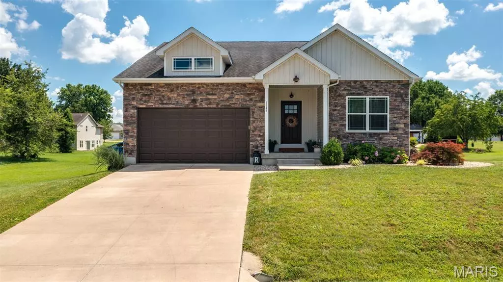 Edwardsville, IL 62025,1145 Nassau DR