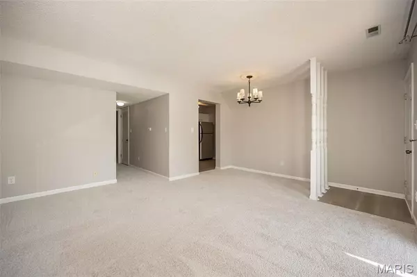 Brentwood, MO 63144,9135 Wrenwood LN