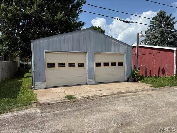 Hannibal, MO 63401,3313 Saint Charles ST