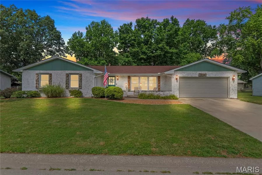 1211 6th ST, Pawnee, IL 62558