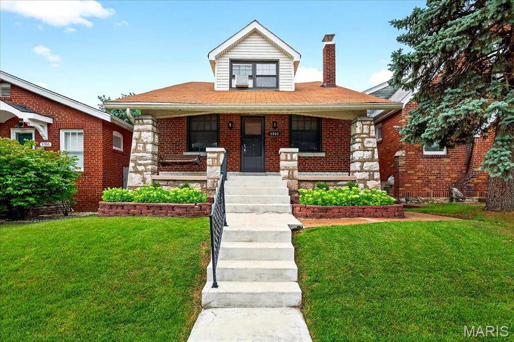 5702 Devonshire AVE, St Louis, MO 63109