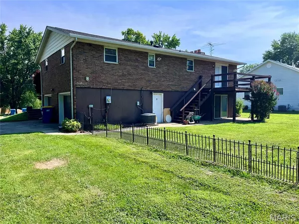 Collinsville, IL 62234,125 LOU ROSA DR