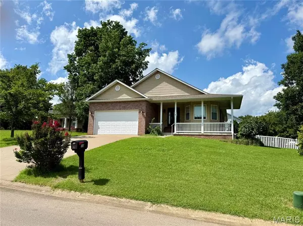 Farmington, MO 63640,101 Robby LN