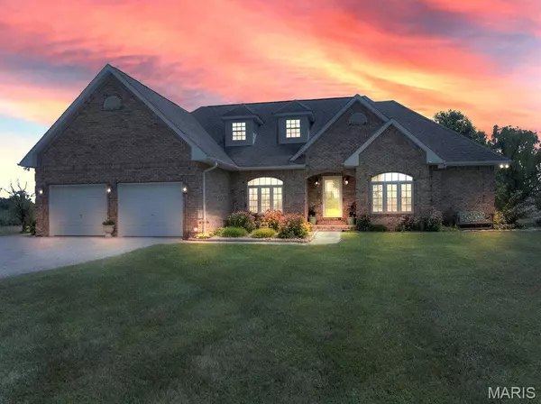 Godfrey, IL 62035,15856 Wendle RD