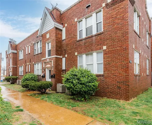 4219 Ellenwood AVE, St Louis, MO 63116