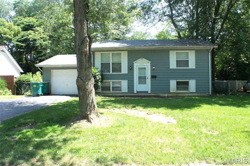 617 W MADISON ST W, O'fallon, IL 62269