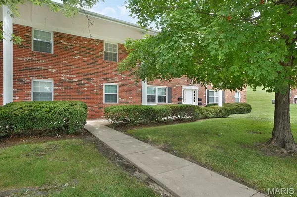 Bridgeton, MO 63044,3206 Denmark DR #D