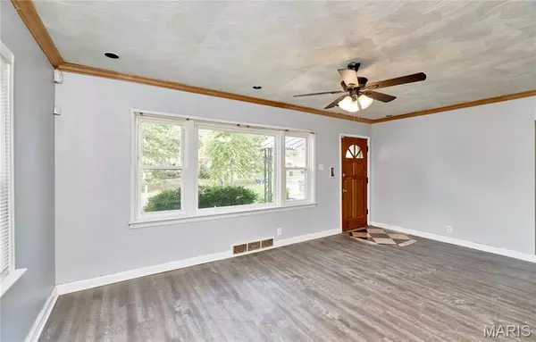 St Louis, MO 63137,9116 Jordan ST