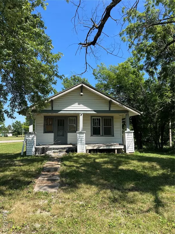 39099 Highway A,  Truxton,  MO 63381
