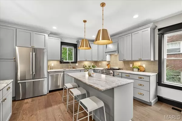 Maplewood, MO 63143,7241 Stanley AVE