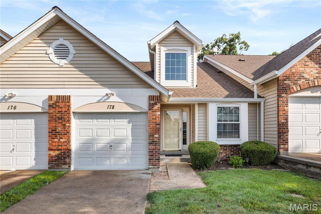 178 Cascade Circle DR, Ballwin, MO 63021