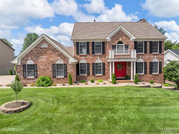 627 Loughmor PASS, Weldon Spring, MO 63304
