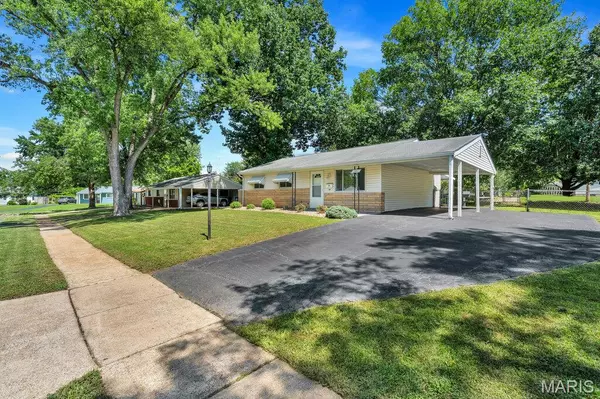 Florissant, MO 63031,2460 6th LN