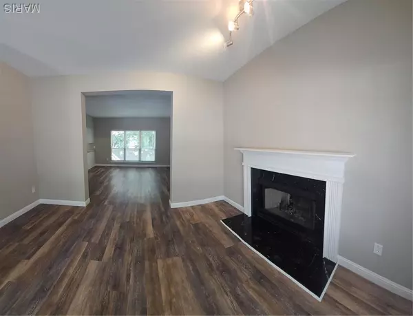 Fairview Heights, IL 62208,120 Cheshire DR