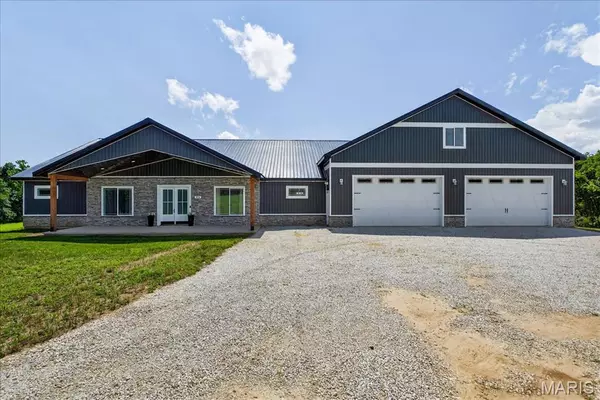 Winfield, MO 63389,815 N Ethlyn RD