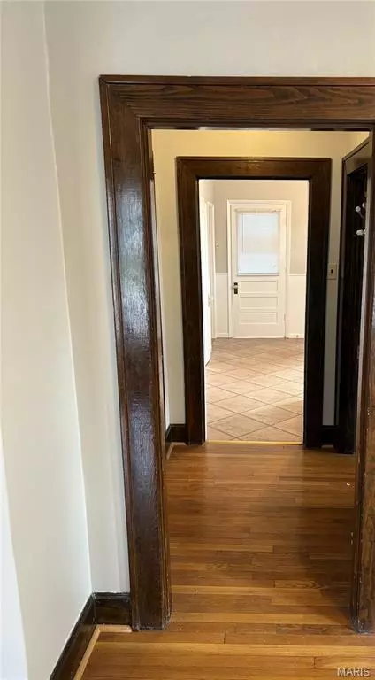 Brentwood, MO 63144,8823 Powell AVE