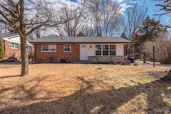 2300 Ruckert AVE, St Louis, MO 63114