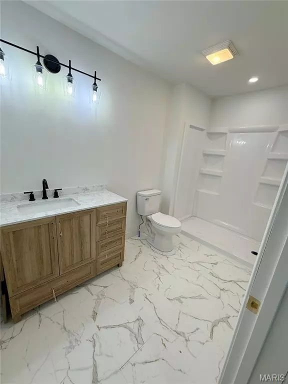 Salem, MO 65560,1103 E 3rd ST