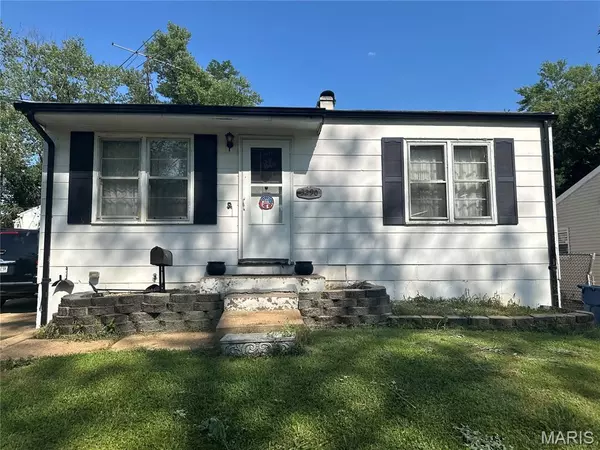 3290 W Tennyson AVE, St Louis, MO 63114