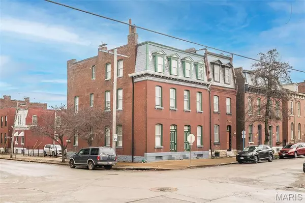 St Louis, MO 63104,2300 S 9th ST