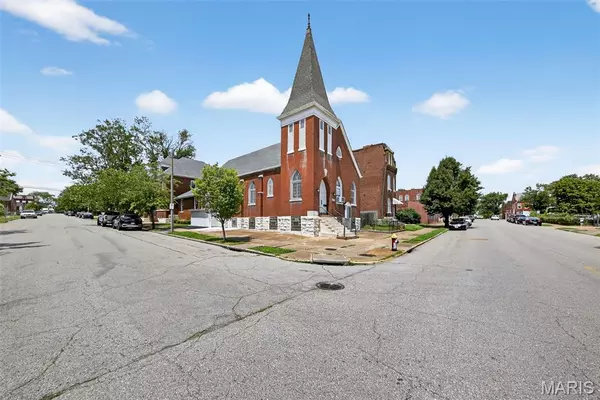 3127 California AVE, St Louis, MO 63118