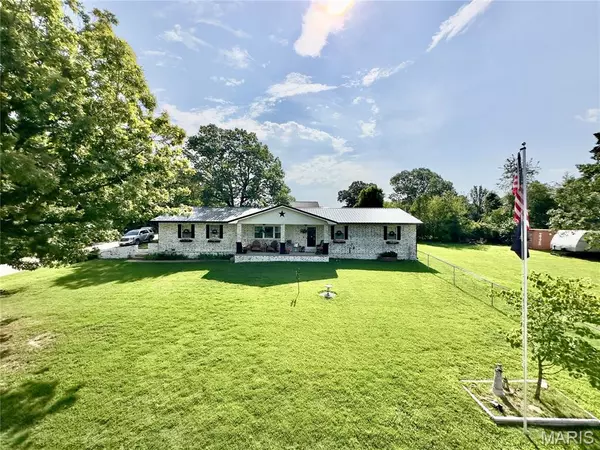 14490 Hilltop RD, St Robert, MO 65584